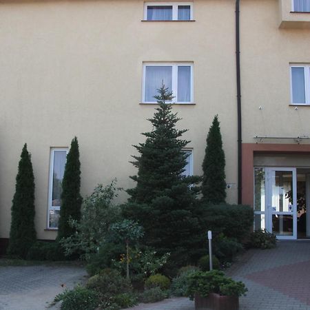Hotel Przylesie Sieroslaw  Ngoại thất bức ảnh