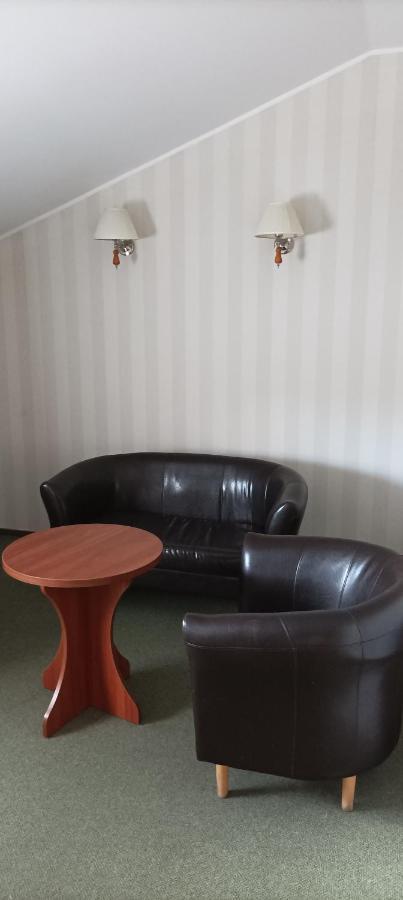 Hotel Przylesie Sieroslaw  Ngoại thất bức ảnh