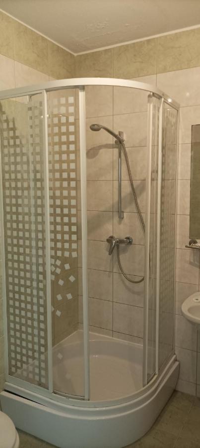 Hotel Przylesie Sieroslaw  Ngoại thất bức ảnh